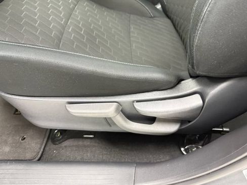 Used 2023 Nissan Kicks SV FWD image 27