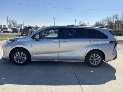 Used 2024 Toyota Sienna XLE