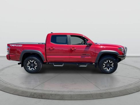 Used 2020 Toyota Tacoma TRD Off-Road w/ Advanced Technology Package AWD/4WD image 9