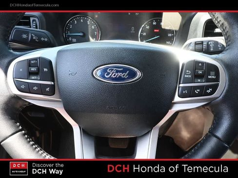 Used 2022 Ford Explorer XLT RWD image 9