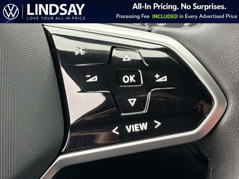 Used 2023 Volkswagen ID.4 2WD image 20