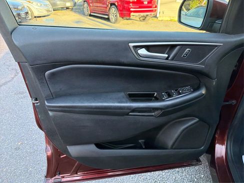 Used 2015 Ford Edge SEL w/ Equipment Group 201A image 24
