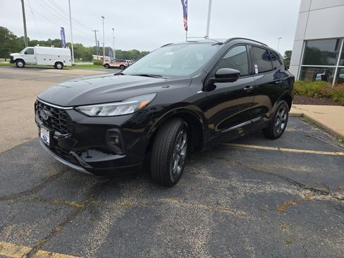 New 2024 Ford Escape ST-Line Select w/ Tech Pack #2 image 4
