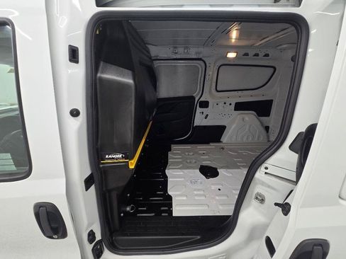 Used 2022 RAM ProMaster City Tradesman FWD image 11