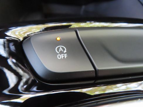 New 2026 Chevrolet Trax ACTIV w/ Sunroof Package image 13