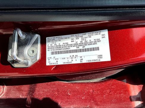 Used 2015 Ford Escape SE w/ Equipment Group 201A image 5