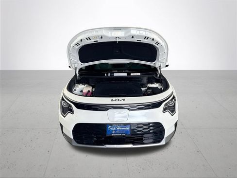 Certified 2023 Kia Niro Wind w/ Wind Preserve Package FWD image 23