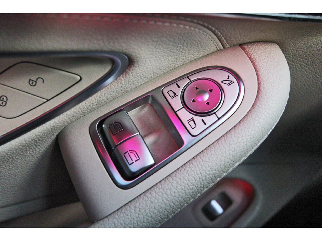 Used 2019 Mercedes-Benz C 300 Coupe image 23