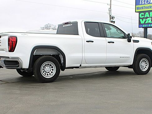 Used 2025 GMC Sierra 1500 Pro w/ Pro Value Package image 5