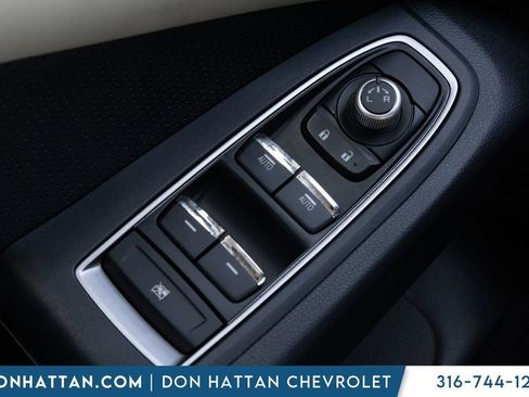 Used 2023 Subaru Ascent Limited AWD/4WD image 12