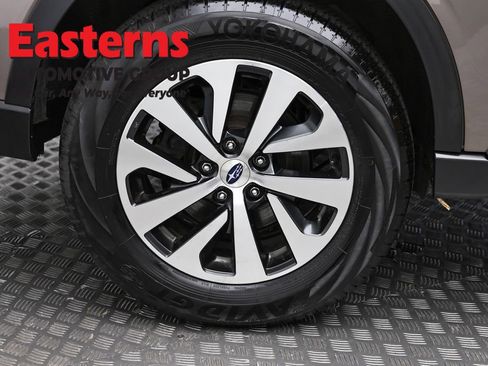 Used 2022 Subaru Outback Premium image 29