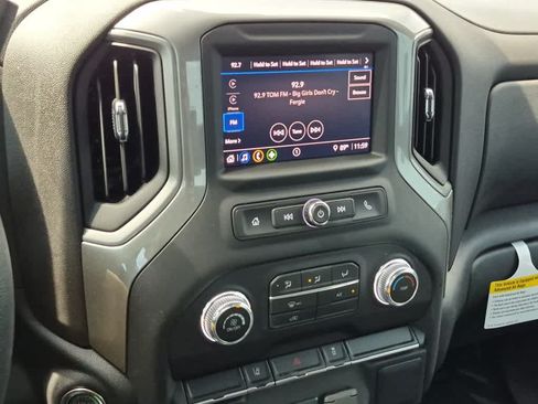 Used 2026 GMC Sierra 2500 Pro AWD/4WD image 12