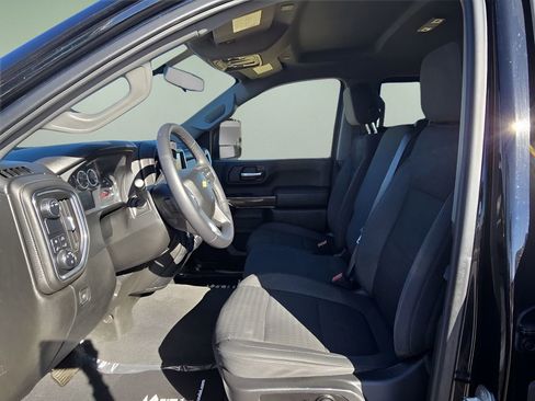 Used 2022 Chevrolet Silverado 2500 LT w/ Convenience Package image 13