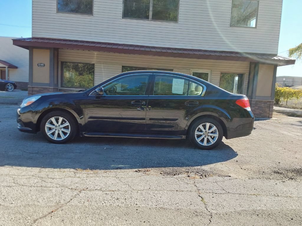Used 2012 Subaru Legacy 2.5i w/ Alloy Wheel Pkg AWD/4WD image 1
