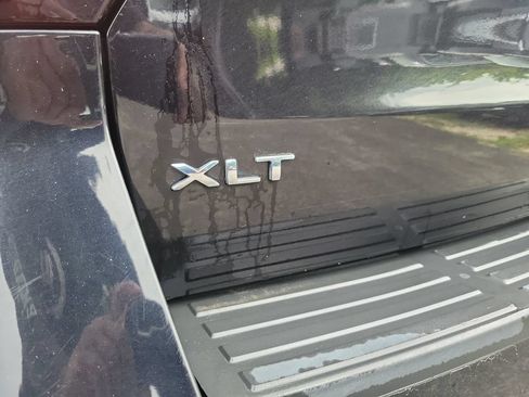 Used 2024 Ford Expedition Max XLT AWD/4WD image 9