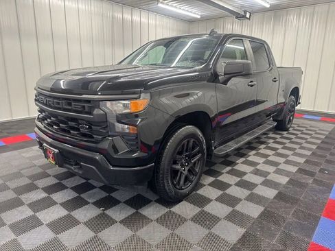 Used 2022 Chevrolet Silverado 1500 Custom w/ LPO, Dark Essentials Package image 7