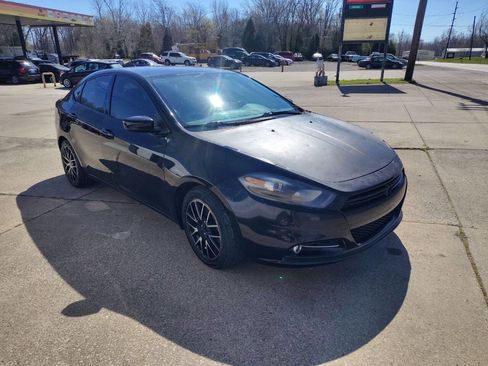 Used 2013 Dodge Dart SXT w/ SXT Special Edition Group image 2