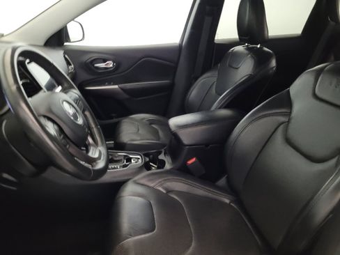 Used 2019 Jeep Cherokee Limited AWD/4WD image 17