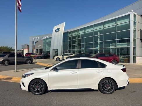 Used 2023 Kia Forte GT w/ GT2 Package image 2