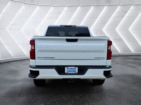 Used 2024 Chevrolet Silverado 1500 Custom image 4