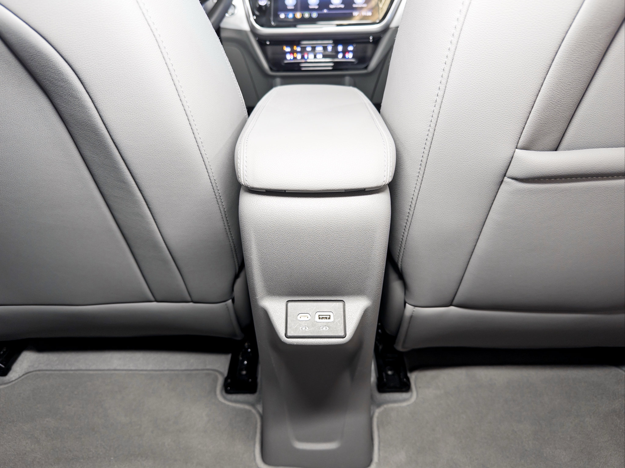 Used 2022 Chevrolet Bolt EUV Premier w/ Sun & Sound Package FWD image 20