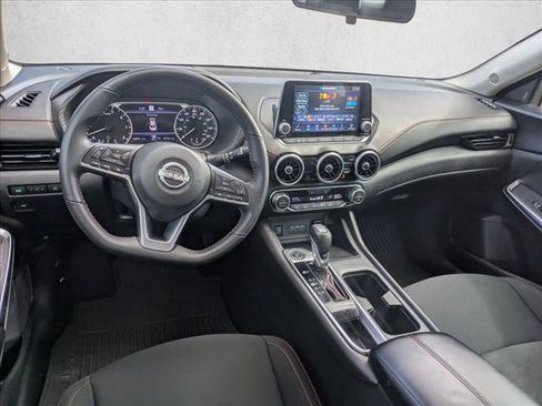 Used 2024 Nissan Sentra SR FWD image 15