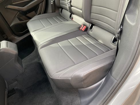 Used 2024 Volkswagen Jetta SE FWD image 34