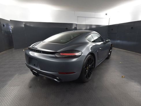 Certified 2025 Porsche 718 Cayman RWD image 7