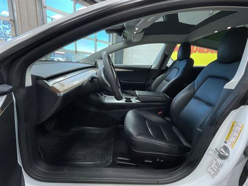 Used 2022 Tesla Model 3 Long Range image 11