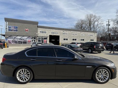 Used 2016 BMW 528i xDrive Sedan w/ Premium Package image 8