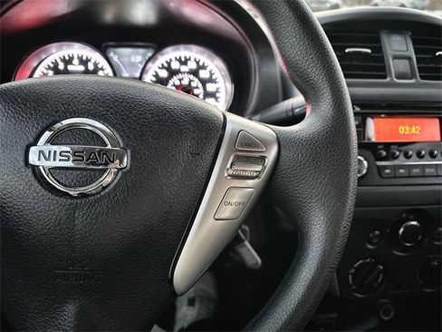 Used 2017 Nissan Versa SV image 30