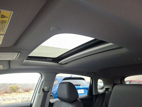 Certified 2025 Acura ADX Base image 15