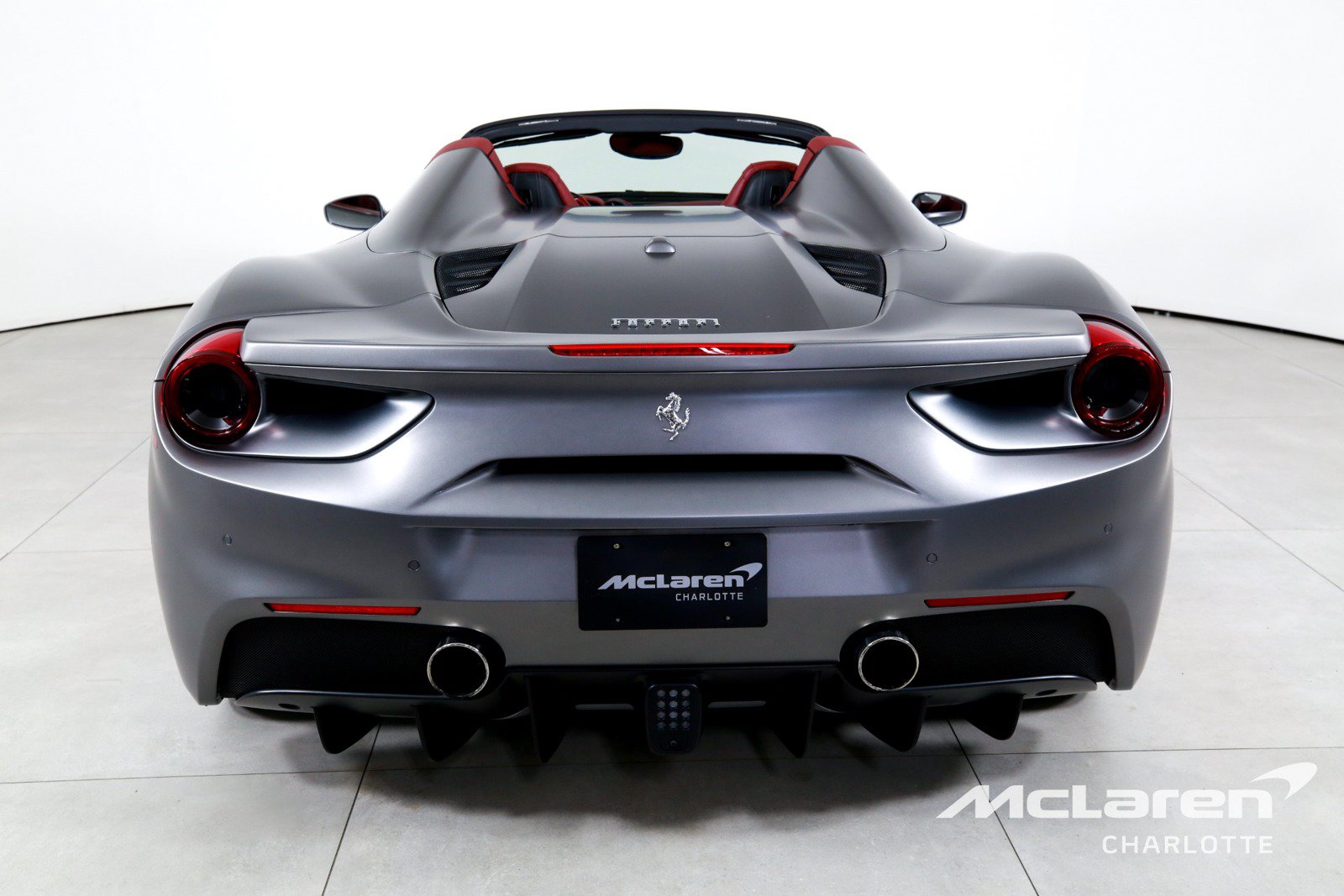 Used 2018 Ferrari 488 Spider RWD image 8