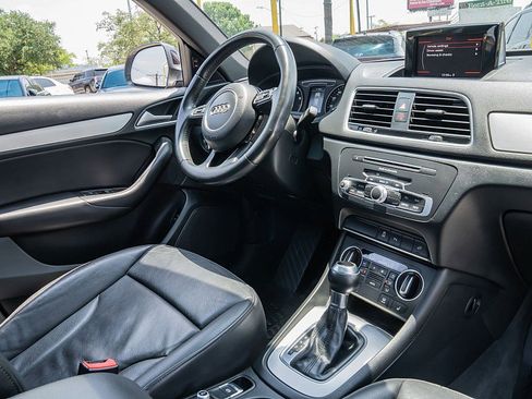 Used 2018 Audi Q3 2.0T Premium Plus w/ Premium Plus Package FWD image 20