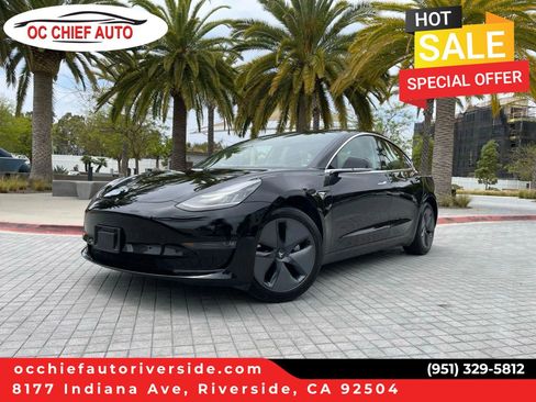 Used 2019 Tesla Model 3 Standard Range Plus image 1
