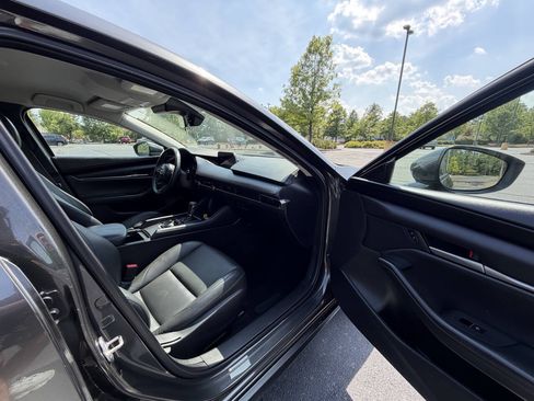 Used 2023 MAZDA MAZDA3 s FWD image 19