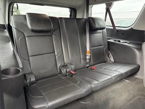 Used 2016 Chevrolet Suburban LT w/ Luxury Package AWD/4WD image 13