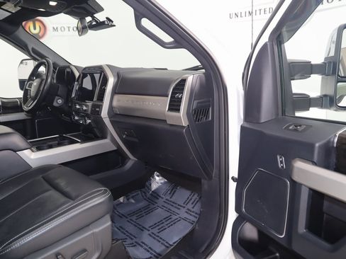 Used 2022 Ford F250 Lariat w/ Chrome Package image 43