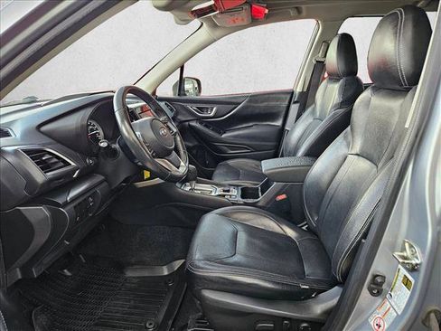 Used 2019 Subaru Forester Premium w/ All-Weather Package image 17