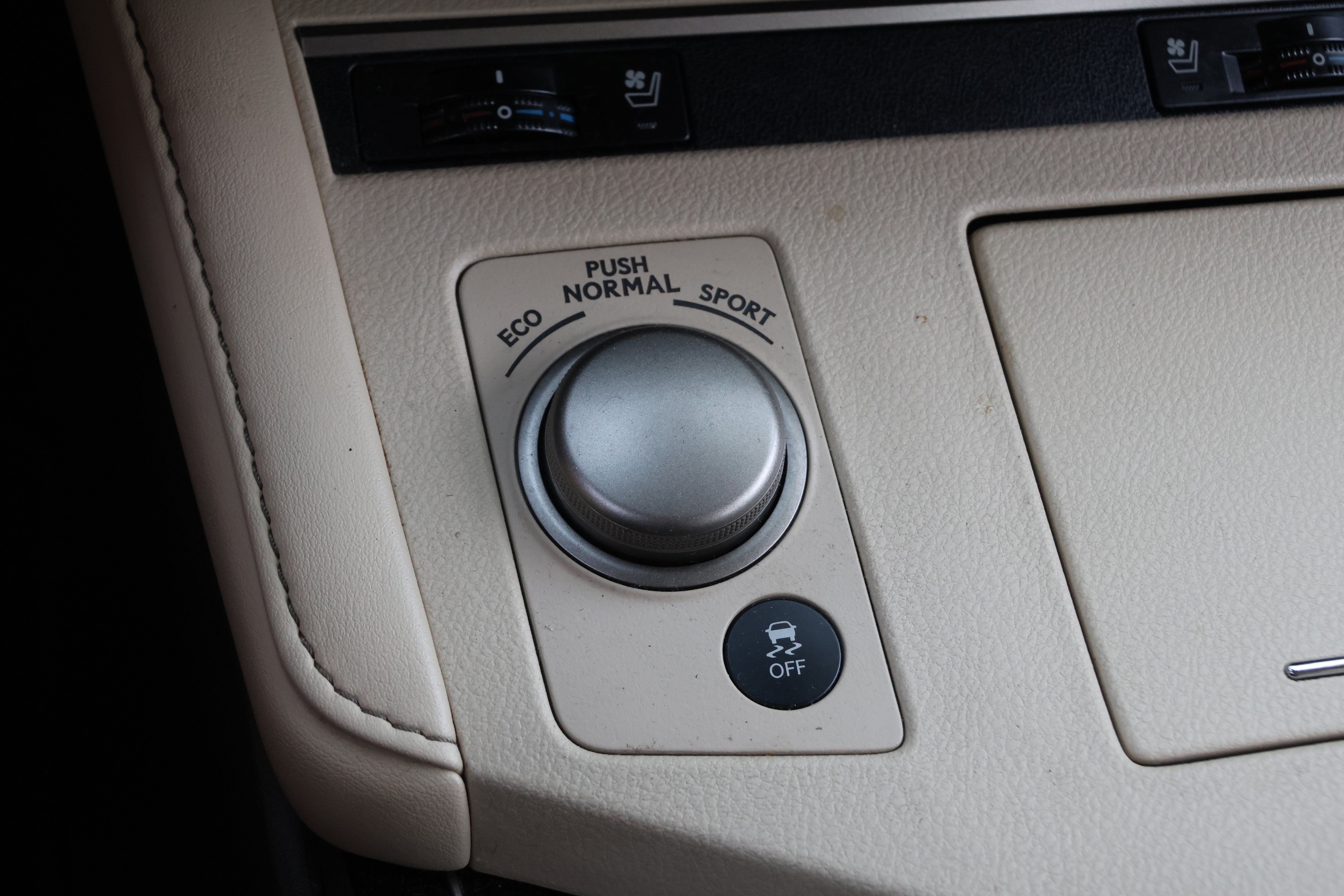 Used 2017 Lexus ES 350 w/ Premium Package FWD image 29