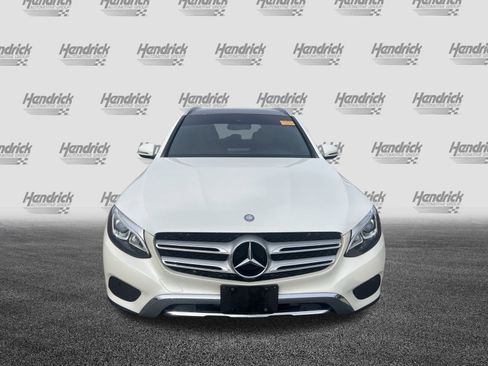 Used 2017 Mercedes-Benz GLC 300 300 image 3