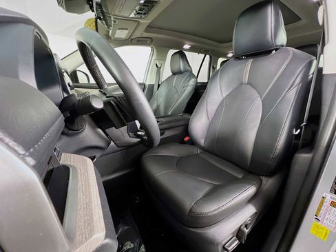 Used 2024 Toyota Grand Highlander Platinum image 21