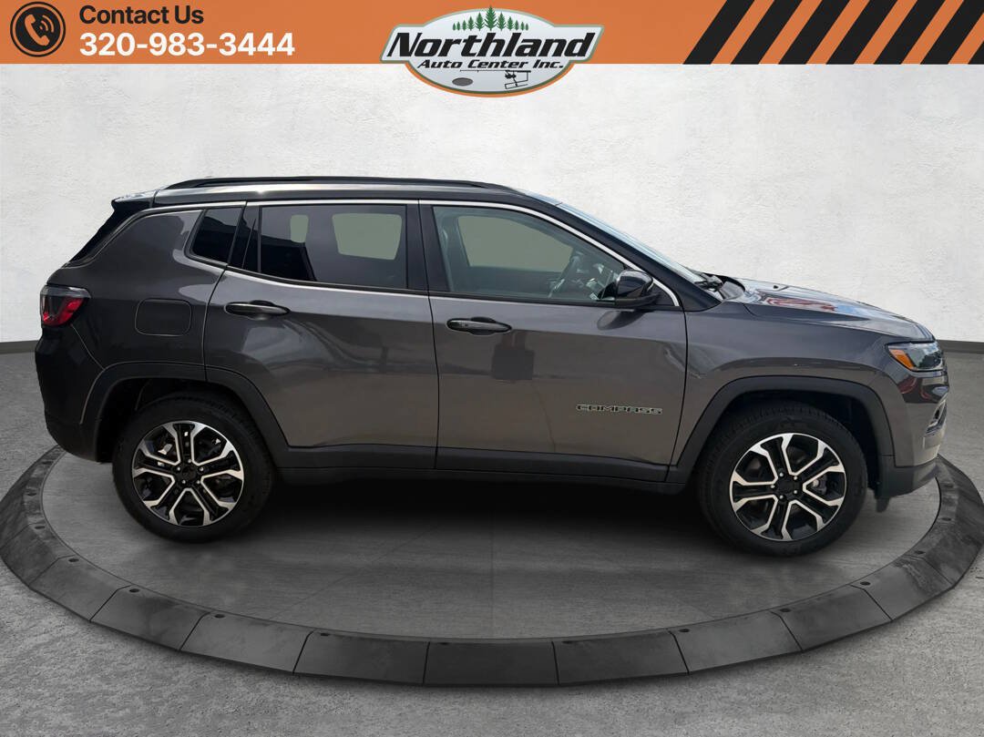 Used 2023 Jeep Compass Limited AWD/4WD image 4