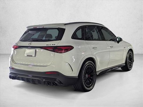 Used 2026 Mercedes-Benz GLC 43 AMG 4MATIC image 5