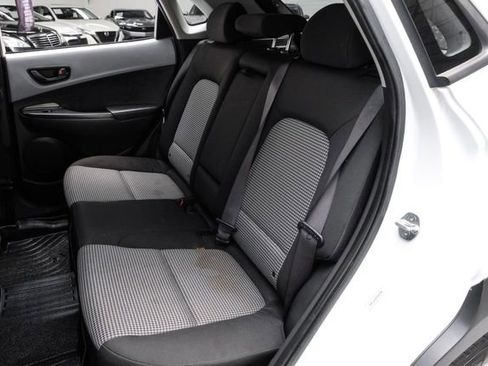 Used 2021 Hyundai Kona SE image 42