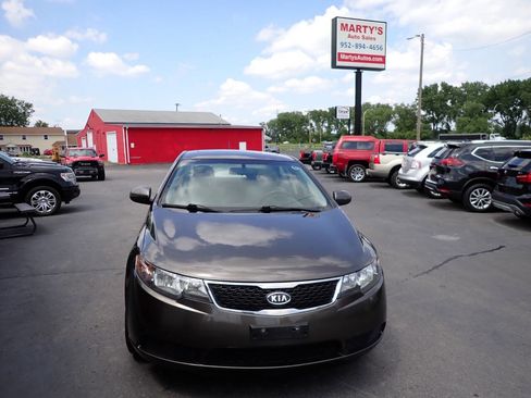 Used 2011 Kia Forte EX w/ Premium Pkg FWD image 2