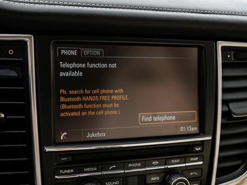 Used 2016 Porsche Panamera image 32