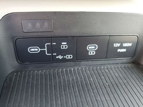 Used 2025 Hyundai Kona SEL FWD image 22