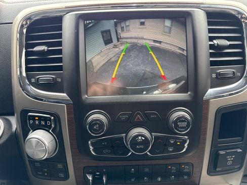 Used 2014 RAM 1500 Laramie w/ Convenience Group AWD/4WD image 22