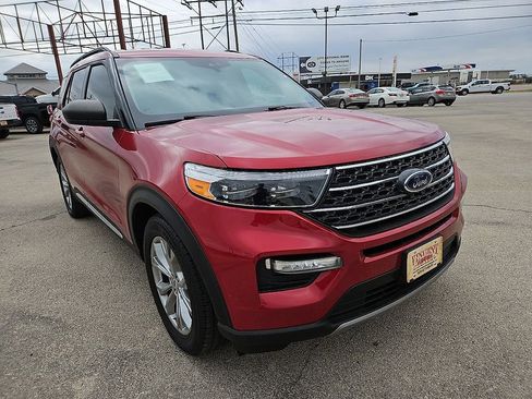 Used 2021 Ford Explorer XLT w/ Equipment Group 202A image 11